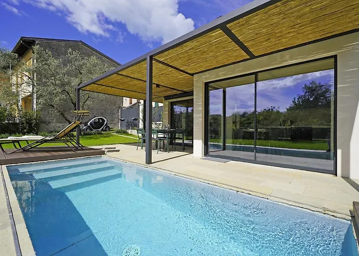 Pelaca 1931 Small With Minipool Villa