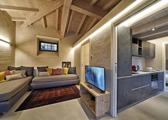 Pelacà 1931 Small With Minipool Villa Roina